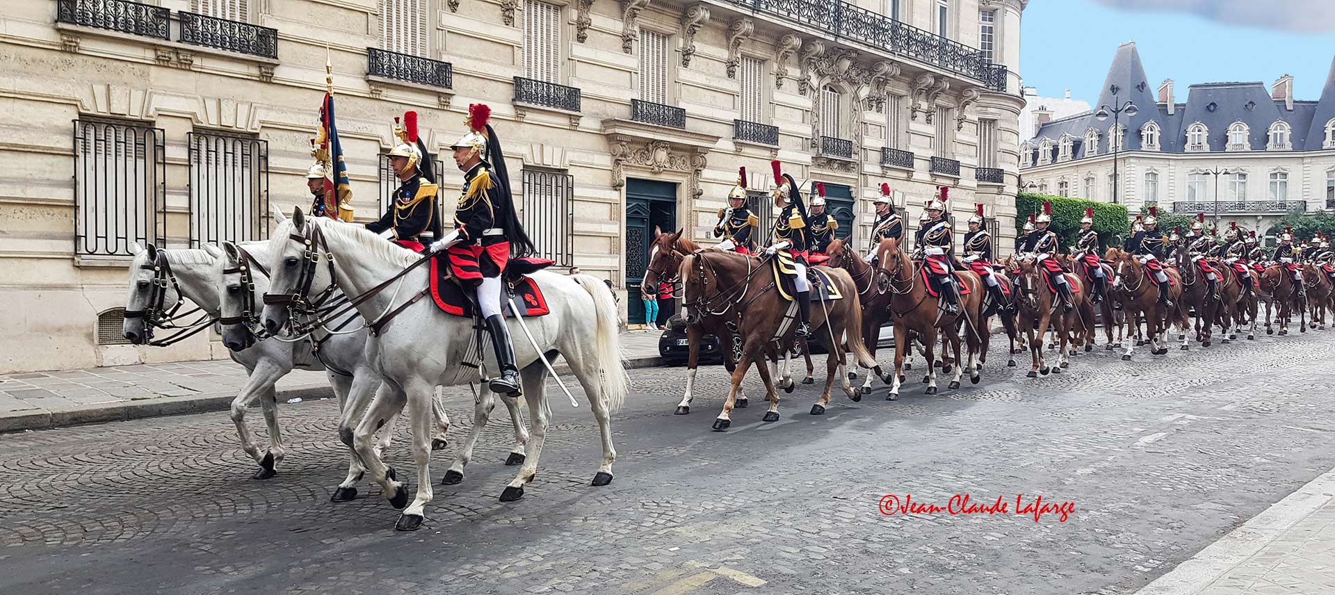 Dernière répétion de la Garde Républicaine avant le Défilé des Champs Elysées du 14 juillet à Paris.